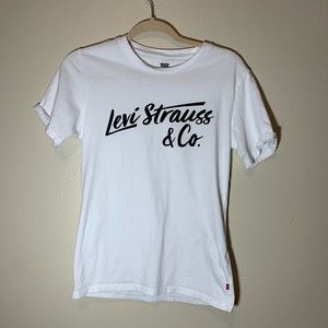 Levi Tee
